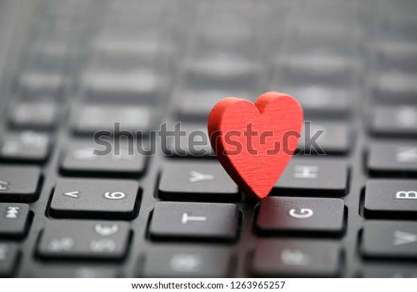 red heart keyboard