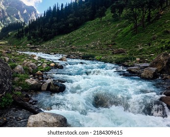 Small River On The Way HAMTA PASS 