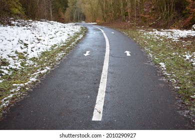 small road in Eifel winter
