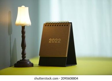 Small Satand Lamp And 2022 Desk Calendar