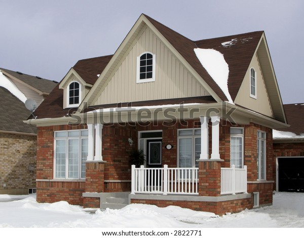 small-suburban-house-winter-600w-2822771.jpg