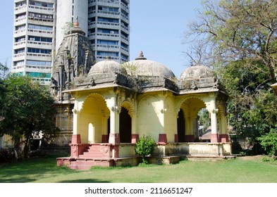 Small temple in the Kirti Mandir complex, also known as Temple of Fame, is the cenotaph of the Gaekwads. Vadodara, Gujarat, India