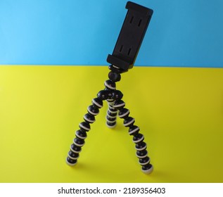 A Small Tripod That Can Be Changed To Change The Position Of The Curve Is Usually Called A Squid Tripod