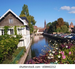 Small Village Stock Photo 658442212 | Shutterstock