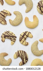 Small Walnut, Almond And Chocolate Crescent Cookies