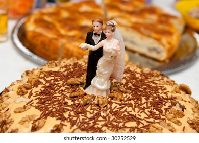 Small Wedding Cake