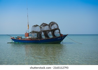 Small Wood Fishing Boats Used In Asia For Sustainable Fishing In Shallow Seas Asia And Thailand
