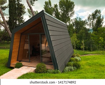 Small Cabin Images Stock Photos Vectors Shutterstock