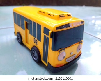 Small Yellow Bus Toy Car, Little Bus