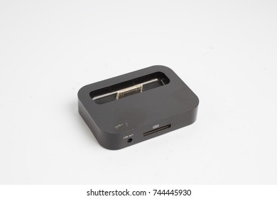 The Smart Phone Of Charge Docking Station