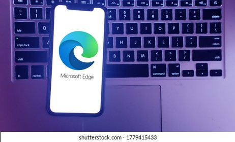 Smart Phone With The Microsoft Edge Chromium Logo Is An Internet Browser.
United States, California, November 28, 2020