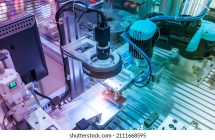 smart robot in manufacturing industry for industry 4.0 and technology concept. Robotic vision sensor camera system in intellegence factory - Shutterstock ID 2111668595