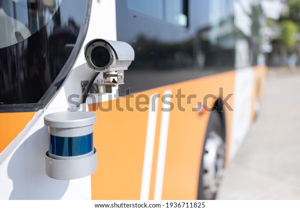 Smart self driving car with detecting route\
camera - Autonomous bus on its\
route