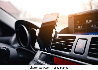 Smartphone In Car Vent Holder.