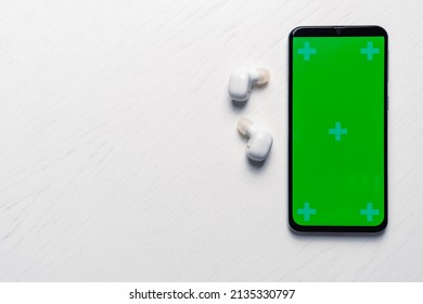 Smartphone Gren Screen Mockup White Wireless Stock Photo 2135330797