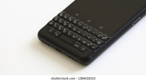 Smartphone Qwerty Keypad Keyboard Touch Touch Stock Photo 1384018310 ...