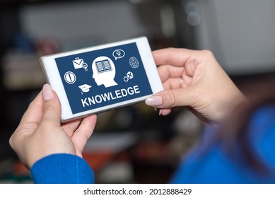 Smartphone screen displaying a knowledge concept