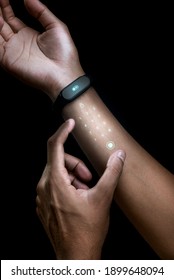 Smartwatch With Hologram Wearable Technology