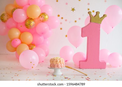 Smash cake for birthday party