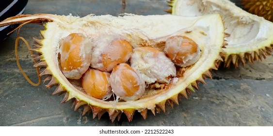 Smelly Durian Fruit But Very Tasty