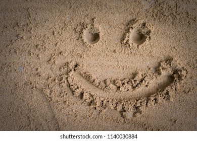 Smile On Sandsmile Face On Sandsmiley Stock Photo 1140030884 | Shutterstock