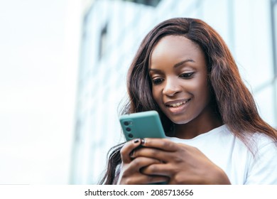 Smiling Beautiful African Pretty Woman Hold Stock Photo 2085713656 ...