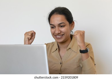 Smiling Face Girl, Happy Woman, Employee, Business, Worker, Laptop, Bonus, Hike, IT, Corporate, Promotion, Job, Switch, Appraisal, Feedback, Manager, Offer Letter, Attrition, Excitement, Resignation.