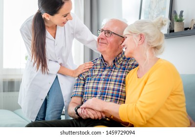 5,002 Doctor old couple Images, Stock Photos & Vectors | Shutterstock