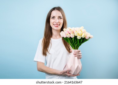 9,262 Woman Holding Vase Images, Stock Photos & Vectors | Shutterstock