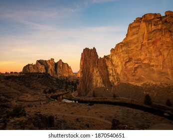 Smith Rock Oregon At Sunrise