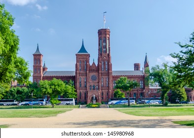 Smithsonian Castle, Washington DC, USA