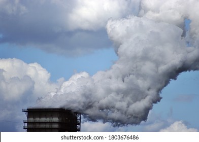 Smoke from heavy industry stack 