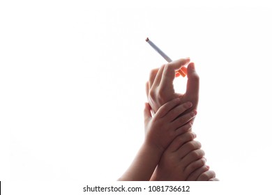 Smoke No Day Tobacco Stop Quit Cigarette Mom Dad  Concept. Women Are Smoking Her Children Reached For His Mother's Hand To Ask Her To Quit Smoking With White Background.