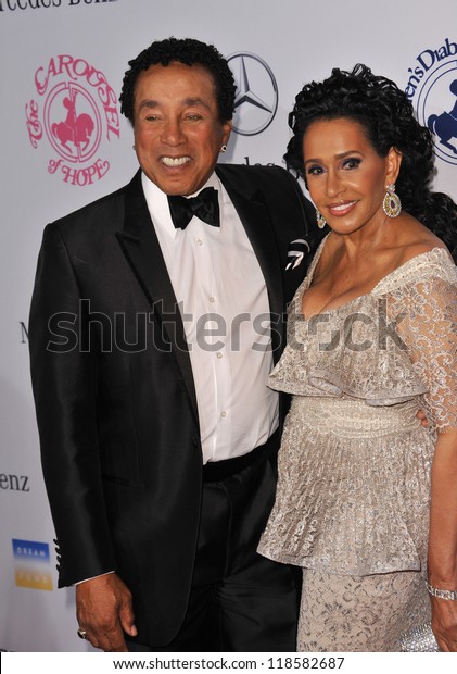 Smokey Robinson Wife Frances Robinson 26th Stock Photo (Edit Now) 118582687