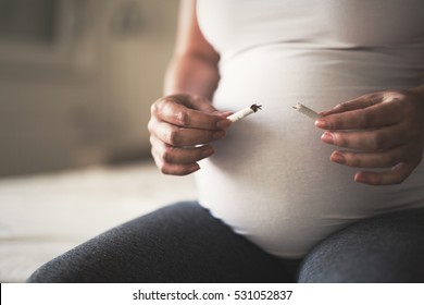 Smoking is a bad habit prohibited during pregnancy - Powered by Shutterstock