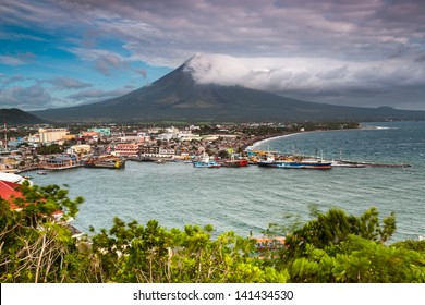 Smoking Volcano Mayon Behind Legaspi