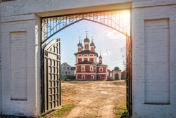 Smolensk Church Through The Gate Of The Epiphany Monastery In Uglich On A Spring Sunny Day