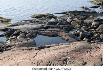 Smooth Outcrop In The Archipelago