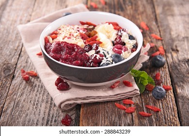 Smoothie Bowl With Berry