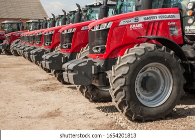 Massey Ferguson Images Stock Photos Vectors Shutterstock