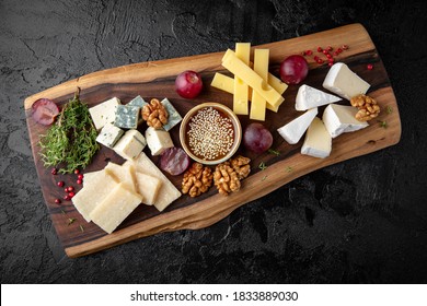 Snack cheese delicacies:
parmesan, dorblu, camembert, cheddar, cheese sticks for vodka, beer, wine.