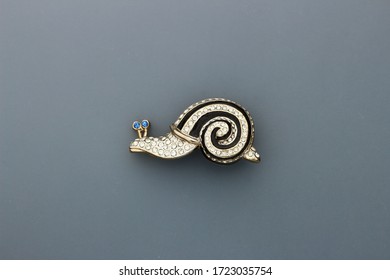 Snail With Shell House Rhinestone Enamel Brooch Pin