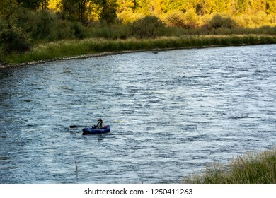 Snake River, Idaho, USA / September 22, 2018: Major River Of The Greater Pacific Northwest Region In The United States. At 1,078 Miles Long, It Is The Largest Tributary Of The Columbia River.