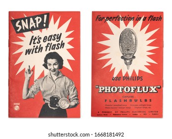 SNAP! IT'S EASY WITH FLASH 1950s Philips Early Flash Photography Guide Come Advertisement Plymouth Devon UK March 9th 2020 Promoting Photoflux Photolita Photoflood Photocrescento Projector Lamps Bulbs