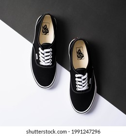 vans off the wall shoes pictures