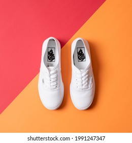 vans off the wall white