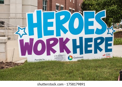 Snellville, Ga USA - 06 17 20: Heros Work Here Sign In Front Of The Snellville Georgia Police Department