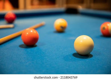Snooker, billiard balls, pool game table, Cue ball, striped ball, pool stick, black pool ball