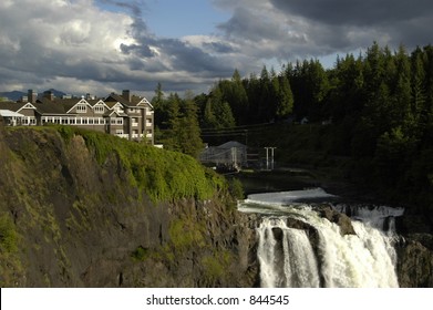 Snoqualmie Falls