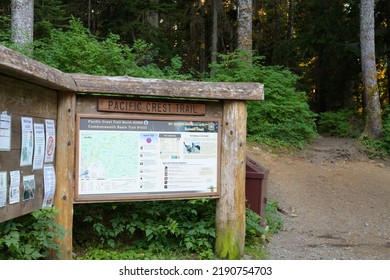 Snoqualmie Pass, WA, USA - August 15, 2022; North Trailhead For The Pacific Coast Trail At Snoqualmie Pass With Map And Information